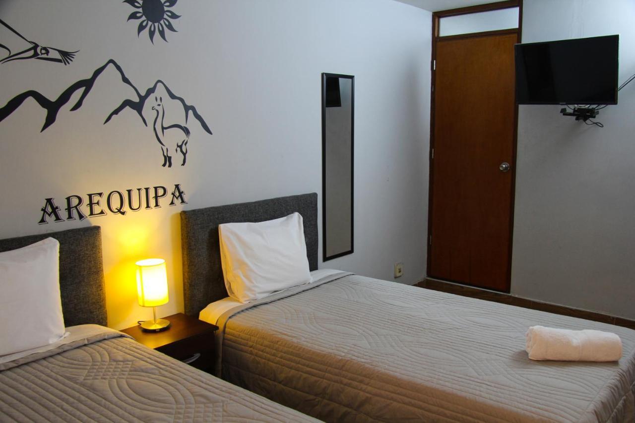 Lima Airport Tampu Bed & Breakfast ภายนอก รูปภาพ