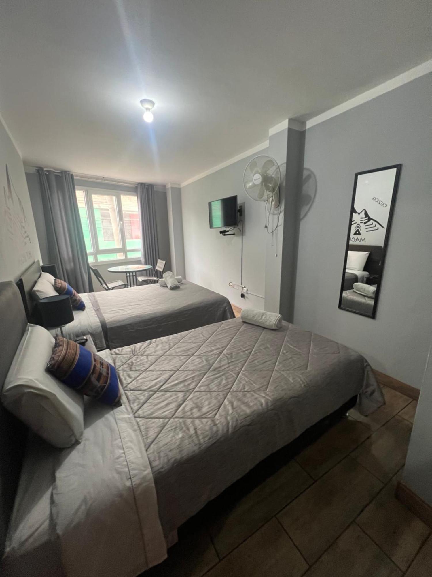Lima Airport Tampu Bed & Breakfast ภายนอก รูปภาพ